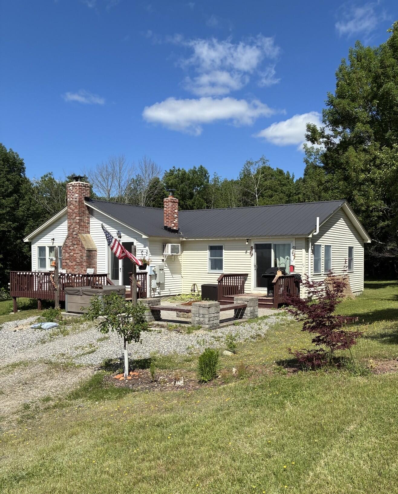 main property photo 8