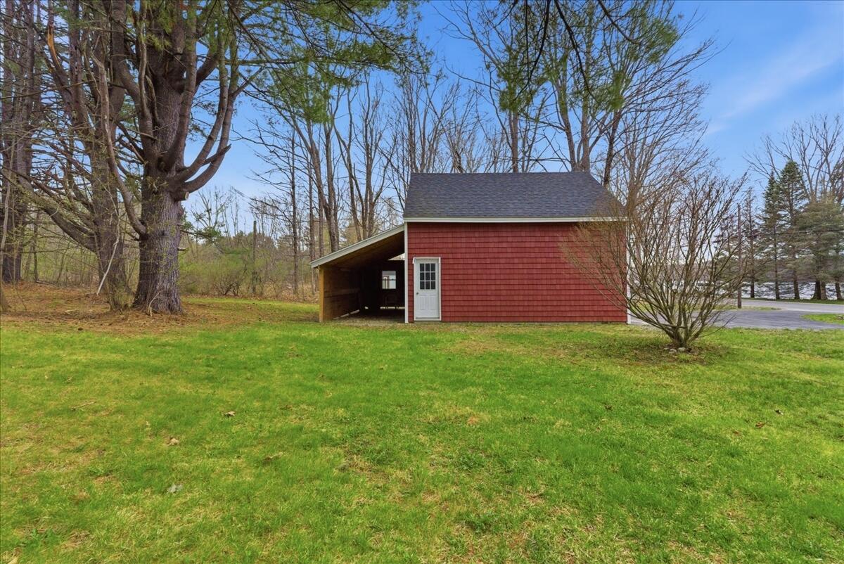 main property photo 25