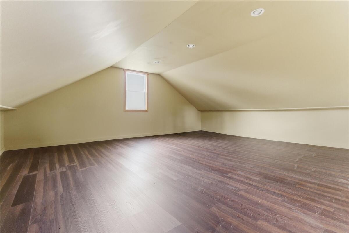 main property photo 64