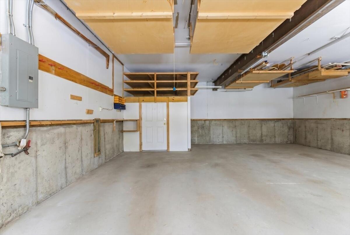 main property photo 74