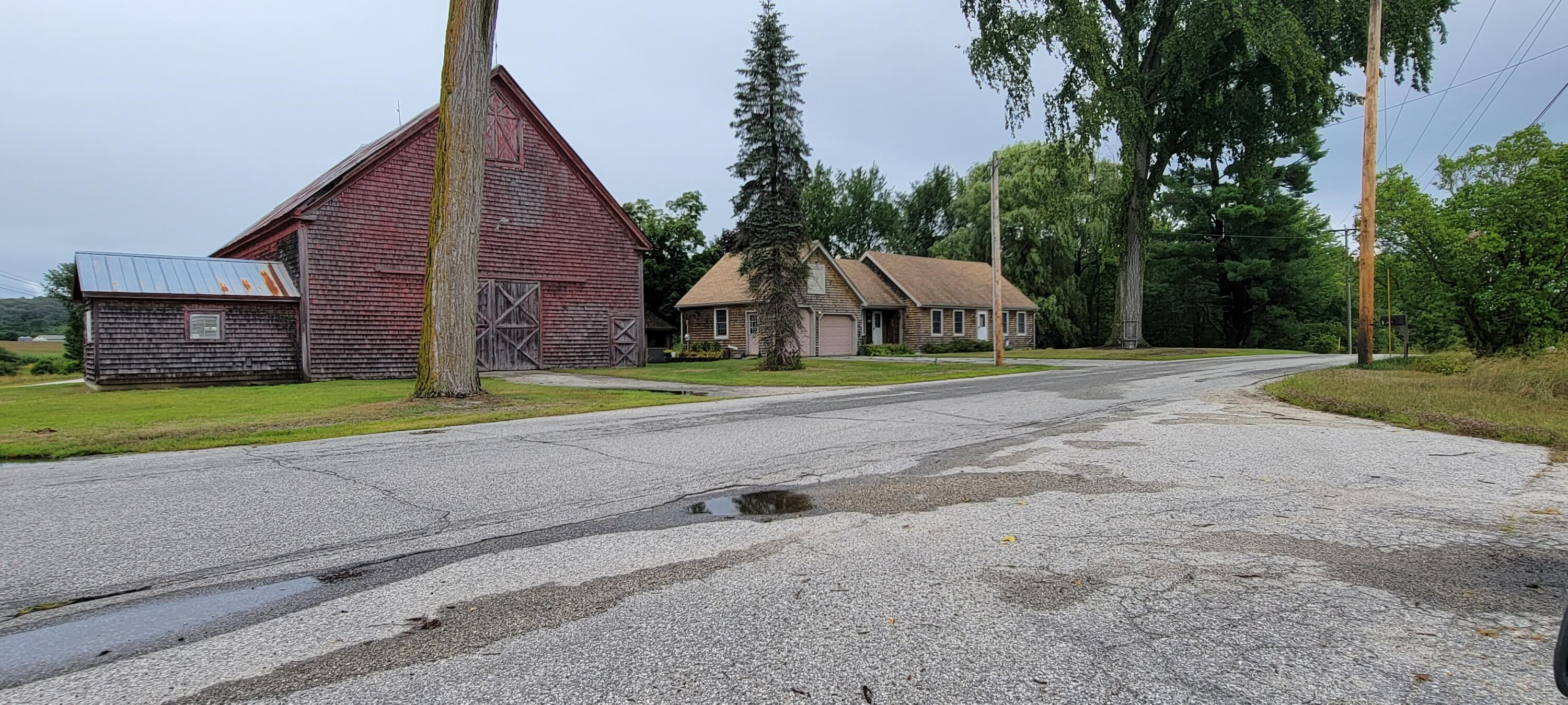 main property photo 13