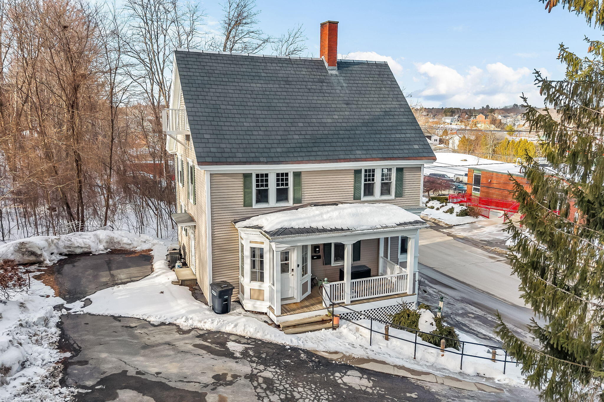 main property photo 5