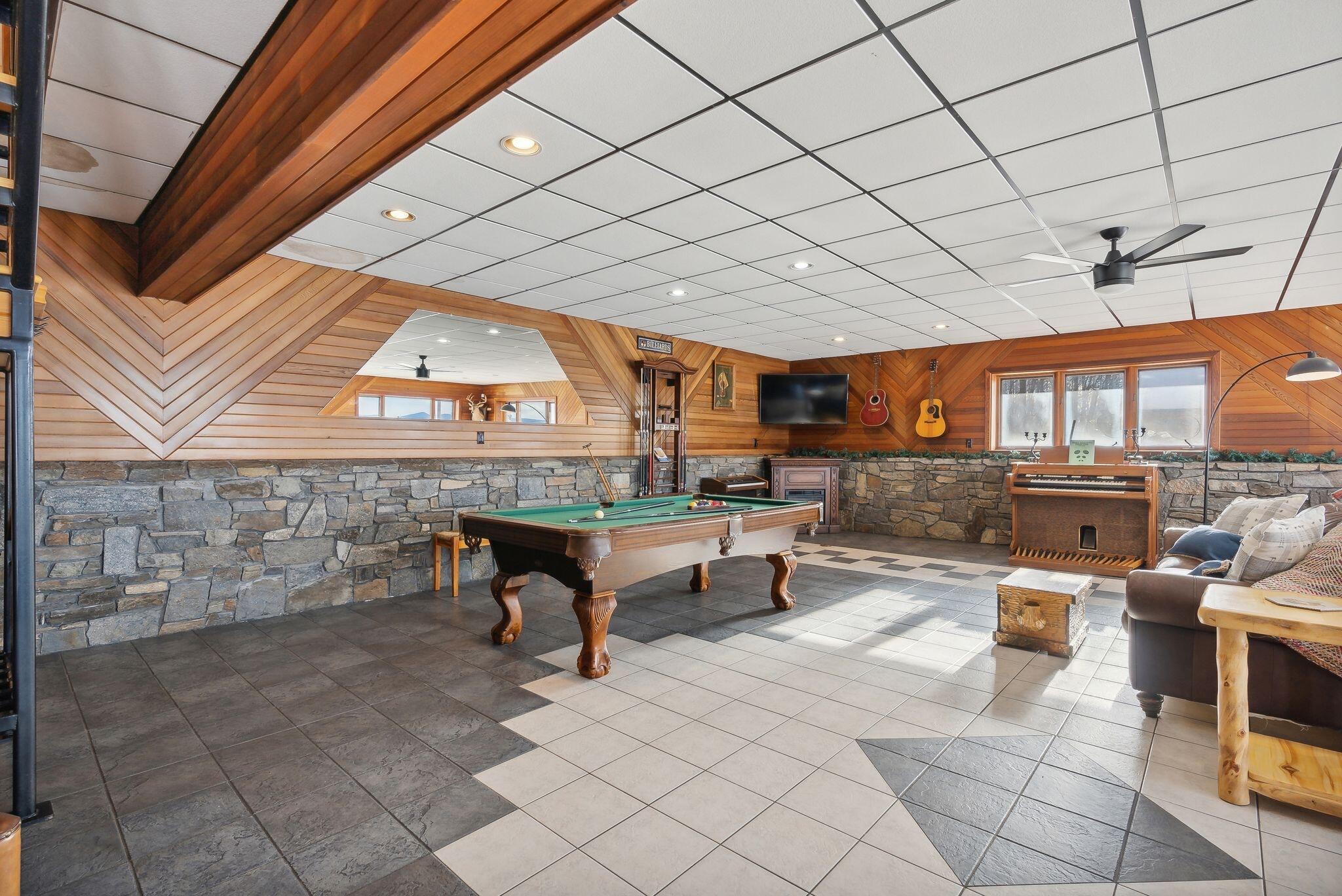 main property photo 70