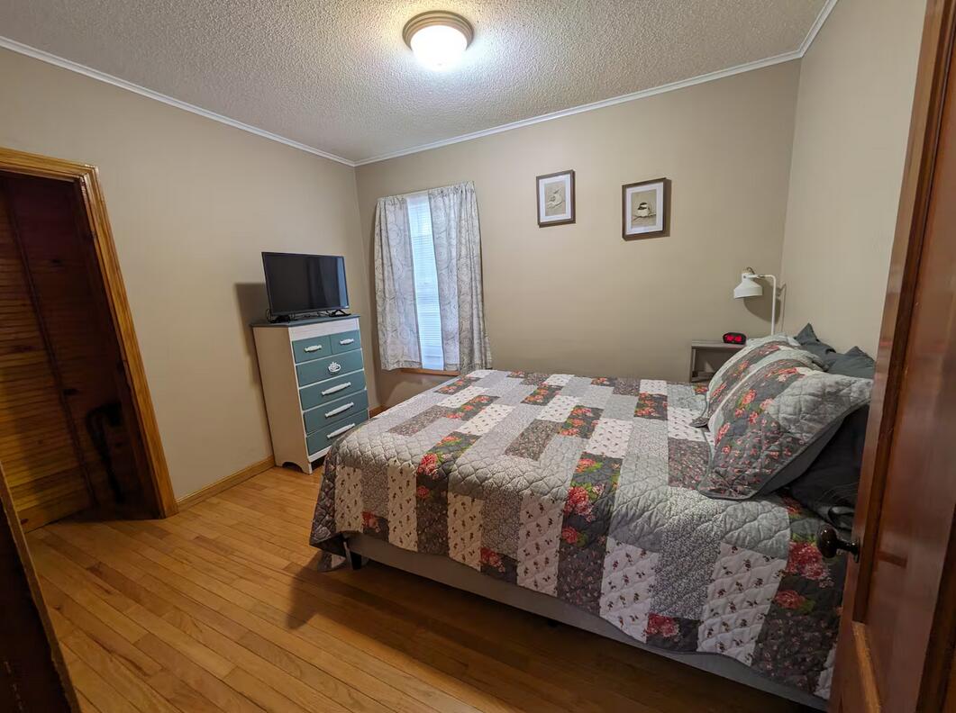 main property photo 37