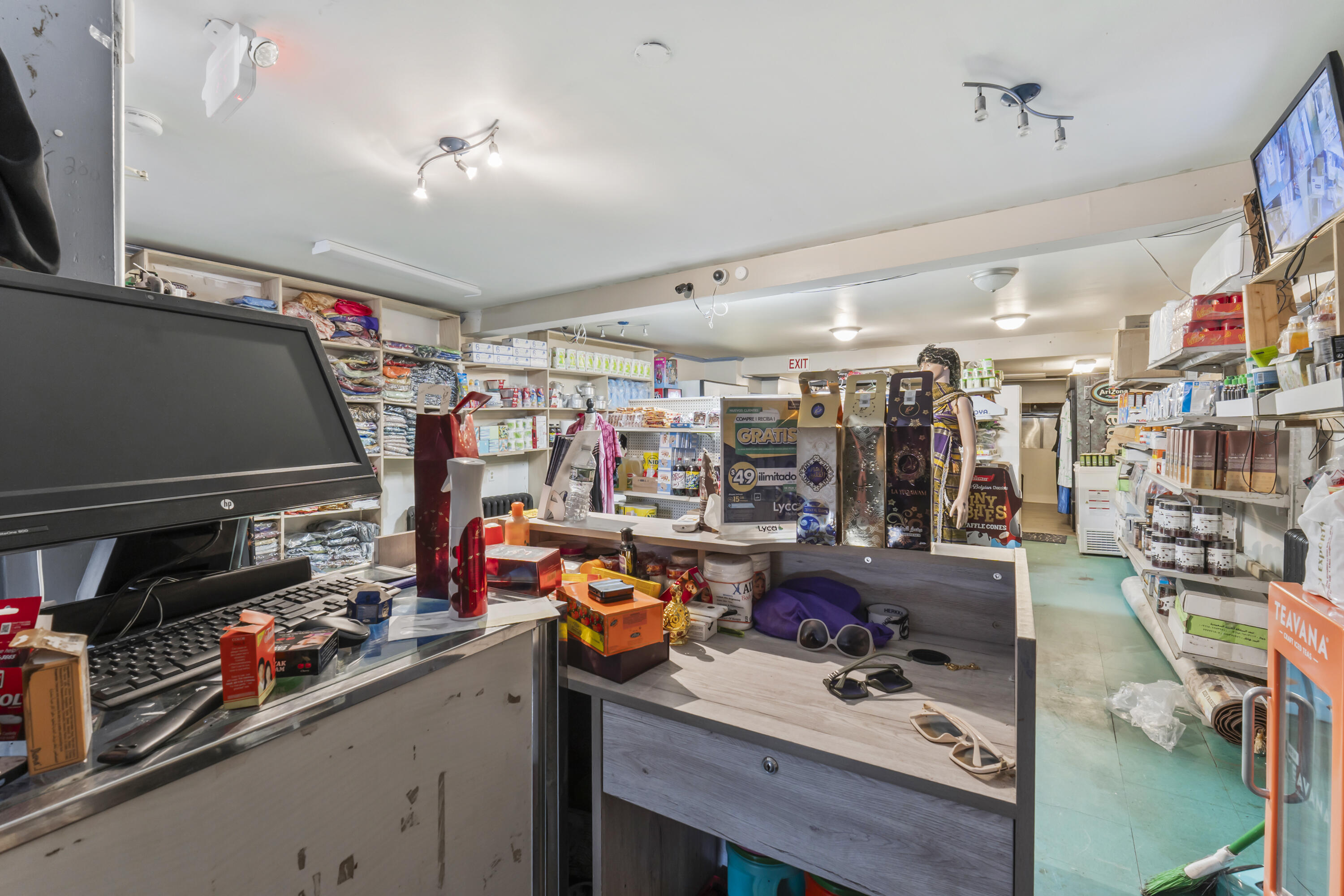 main property photo 11