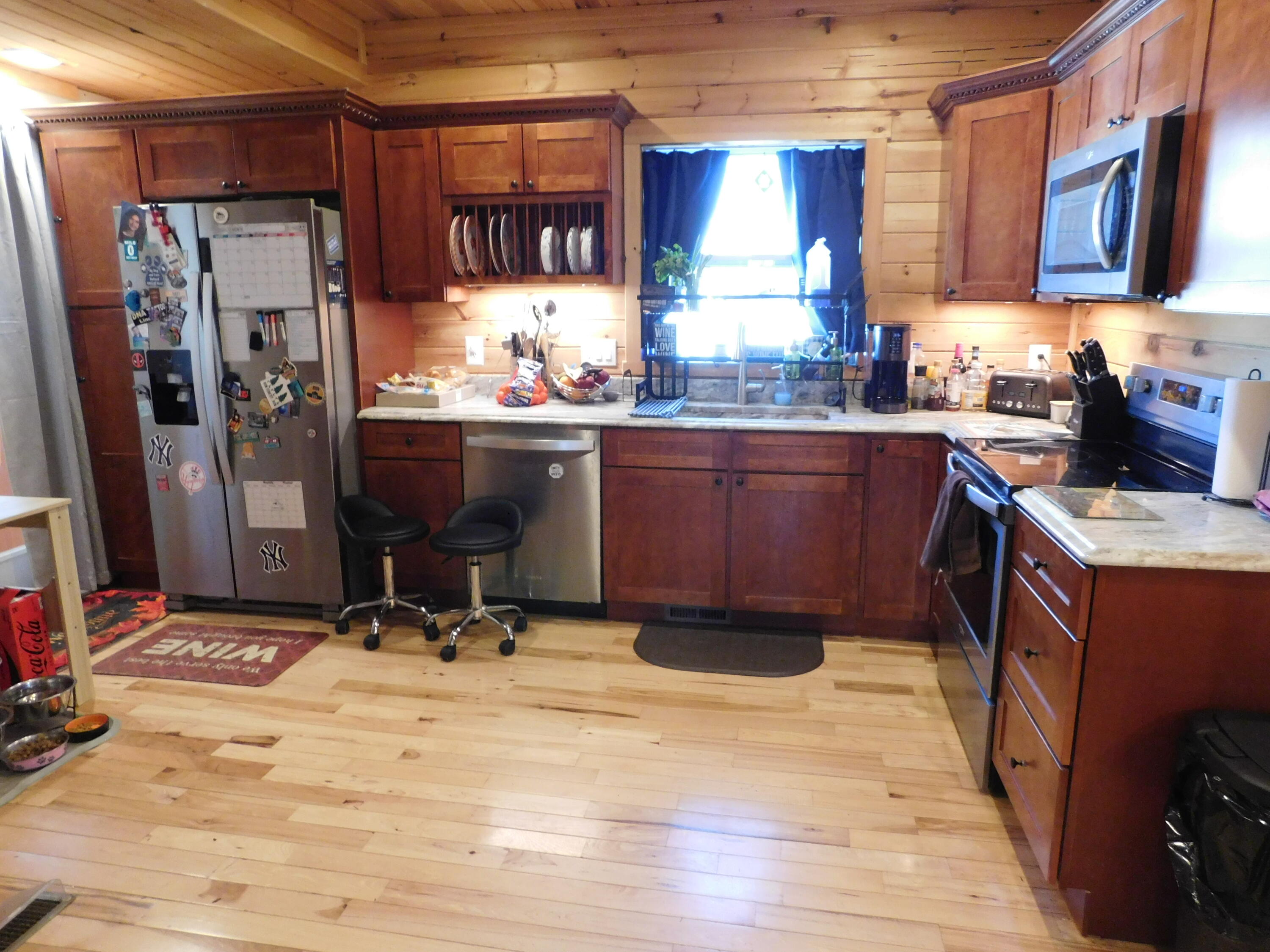 main property photo 13