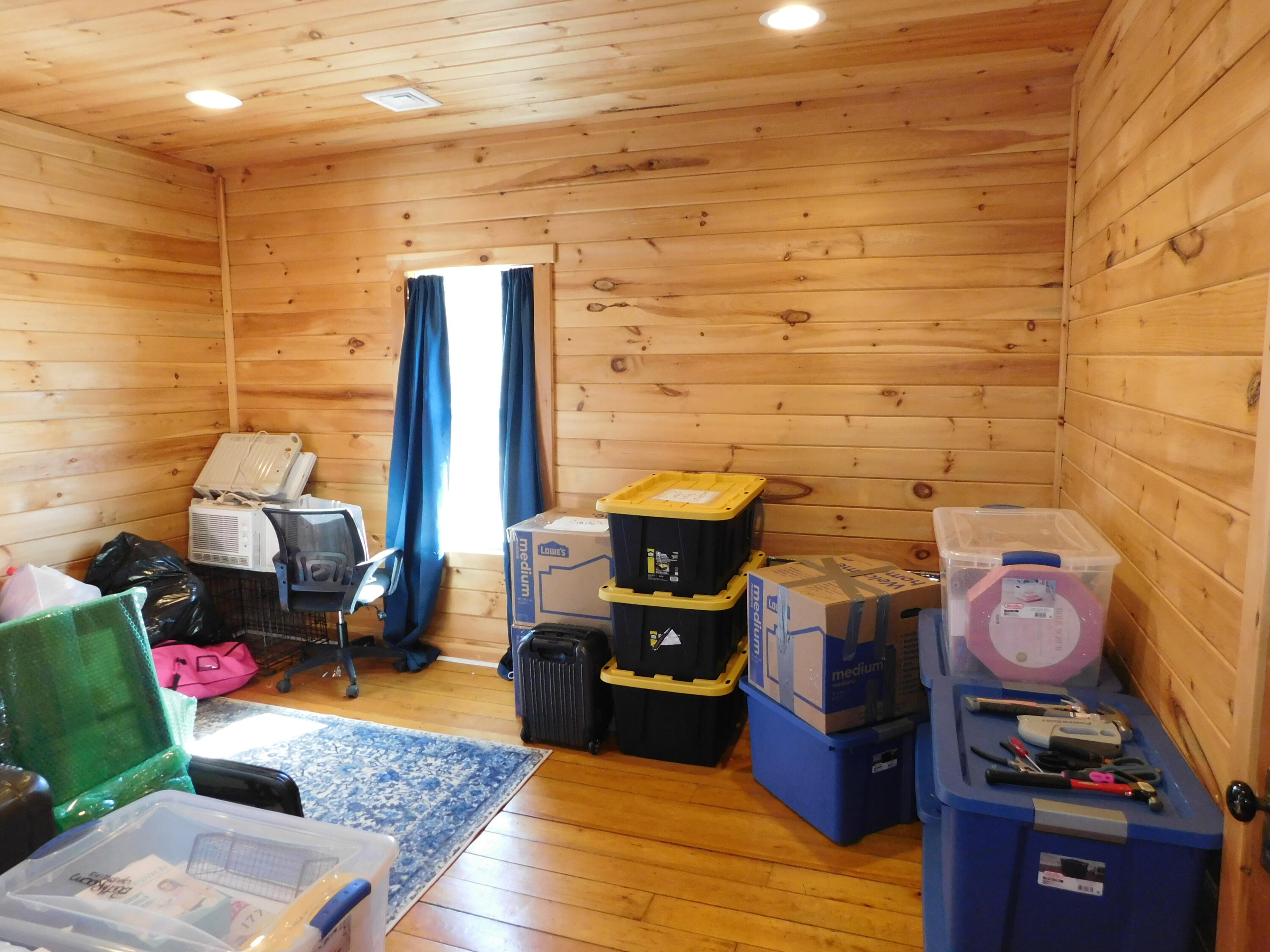 main property photo 41