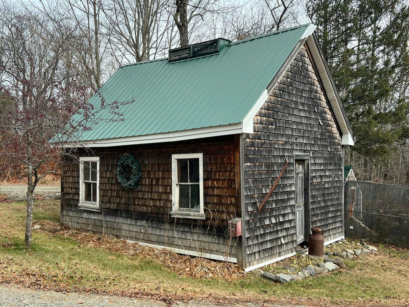 main property photo 76