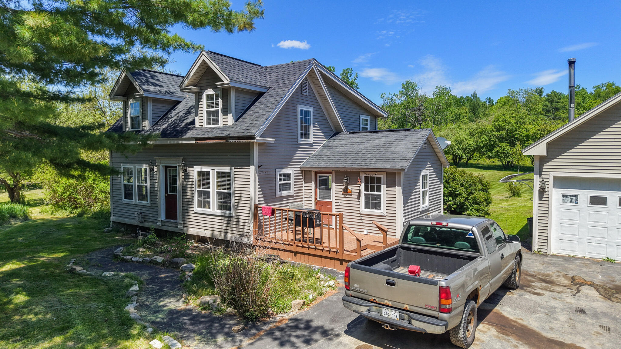 main property photo 39