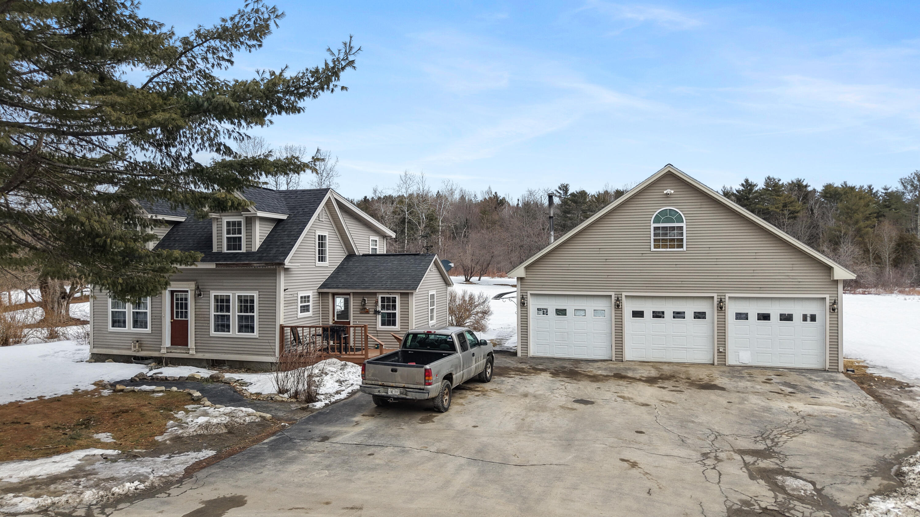 main property photo 50