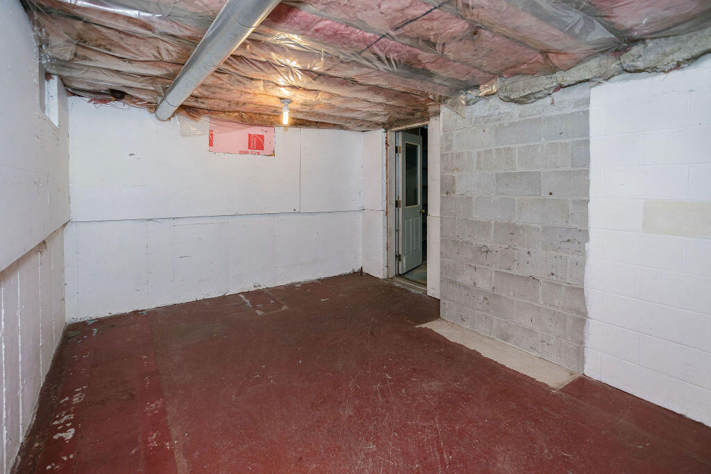 main property photo 59