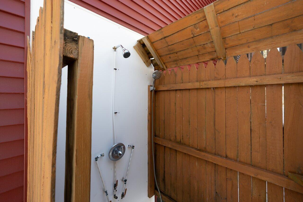 property viewer photo 36