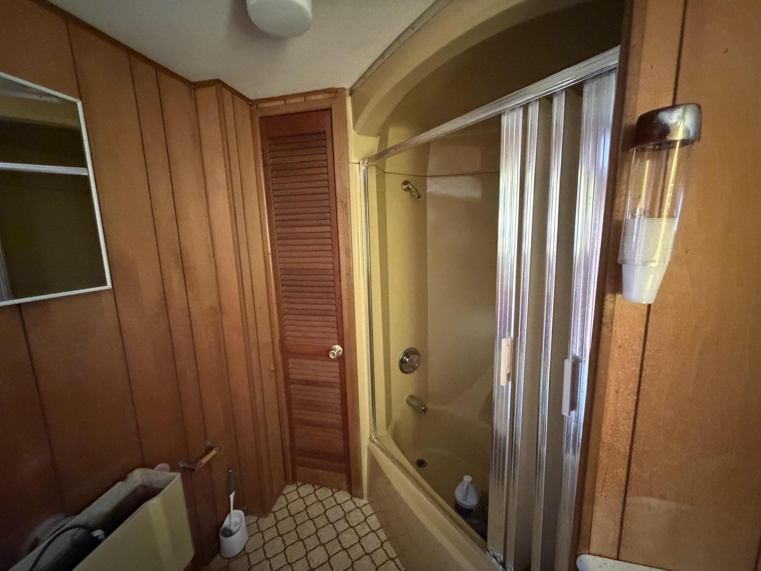 property viewer photo 9