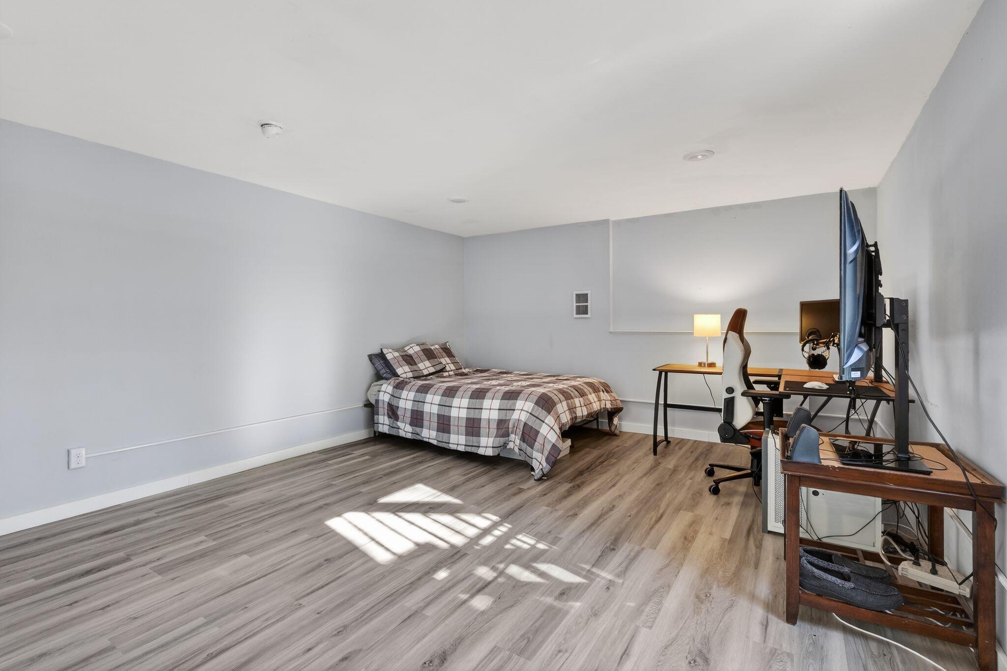 property viewer photo 31