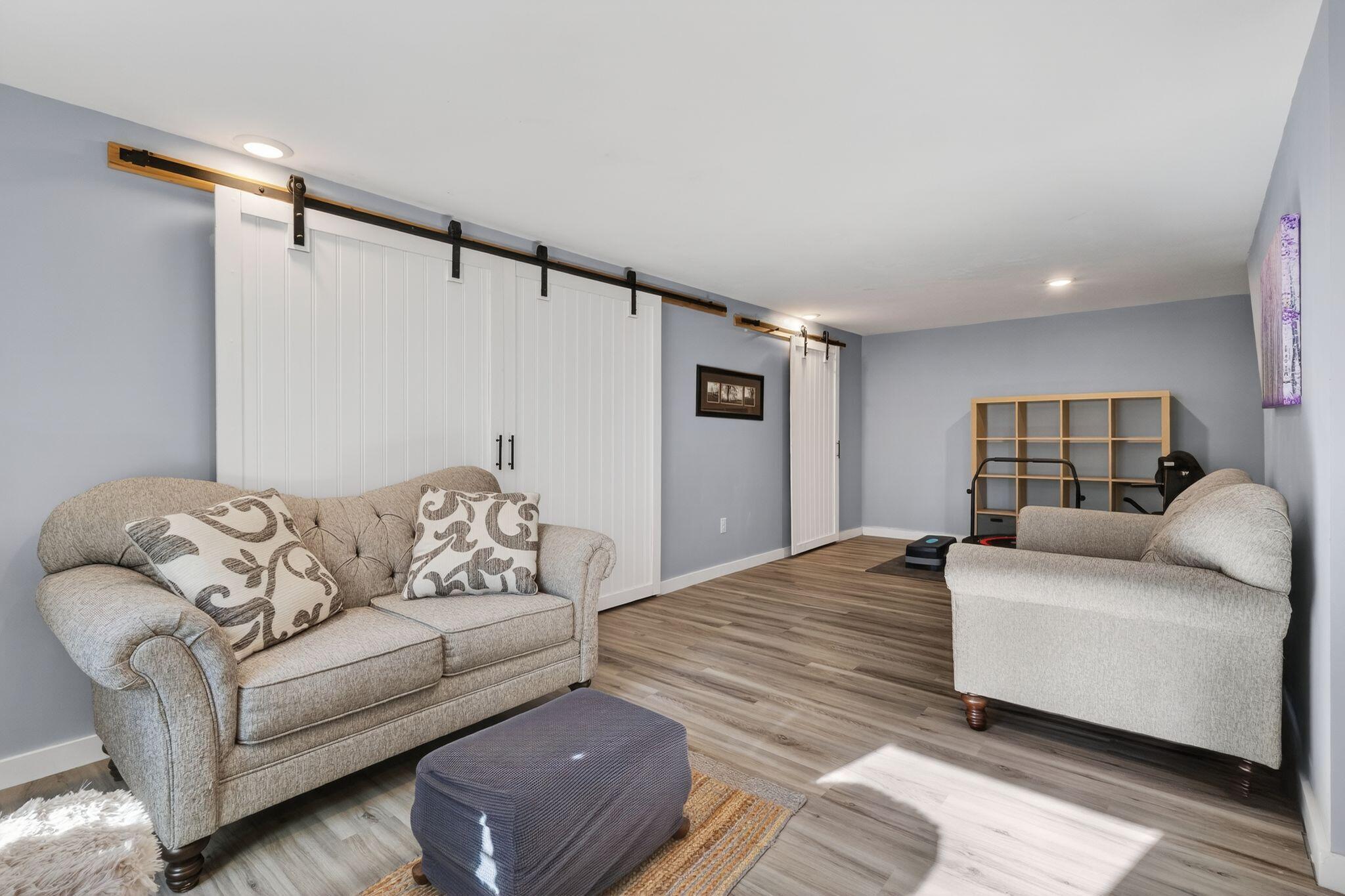 property viewer photo 36