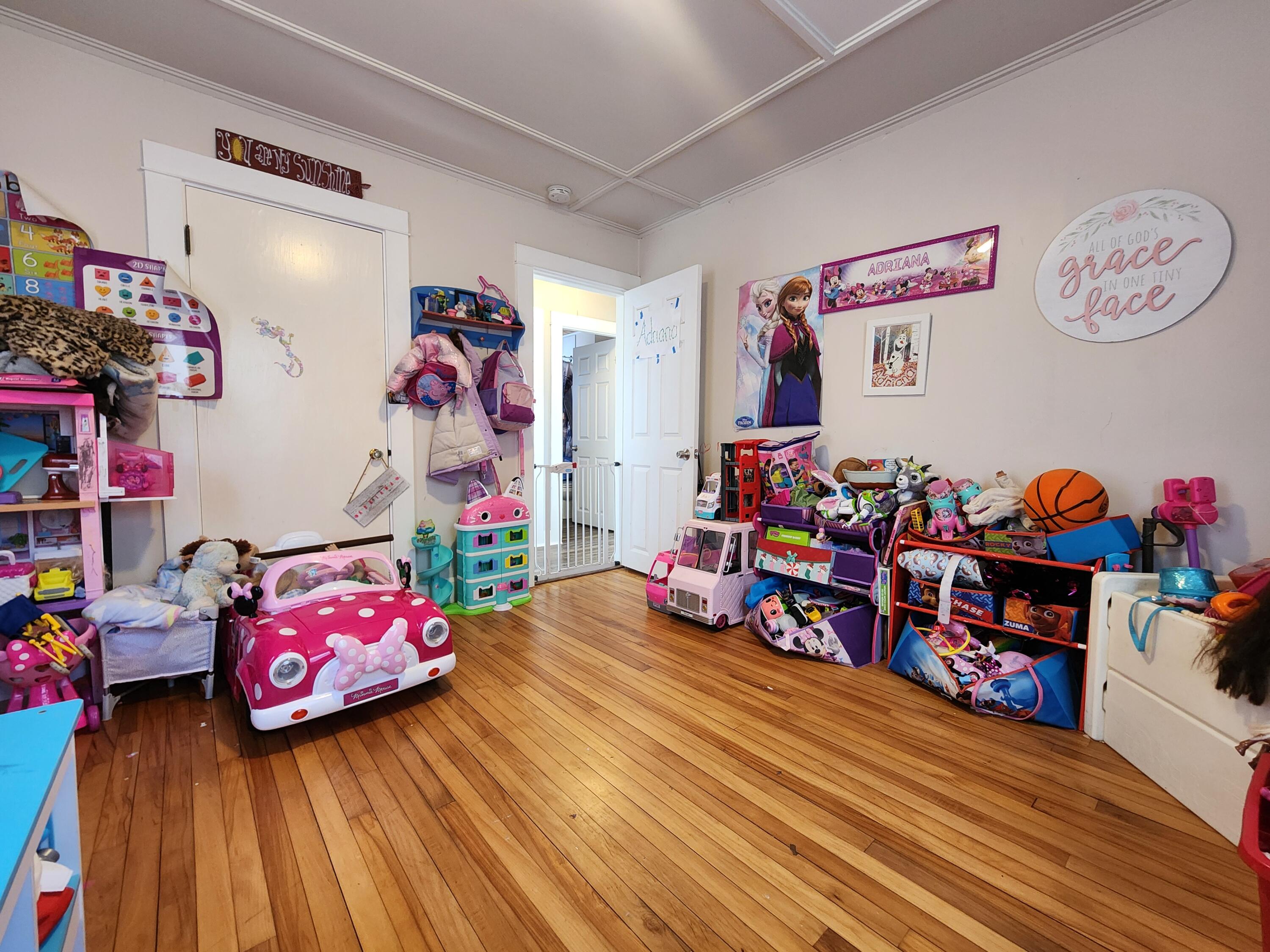property viewer photo 14
