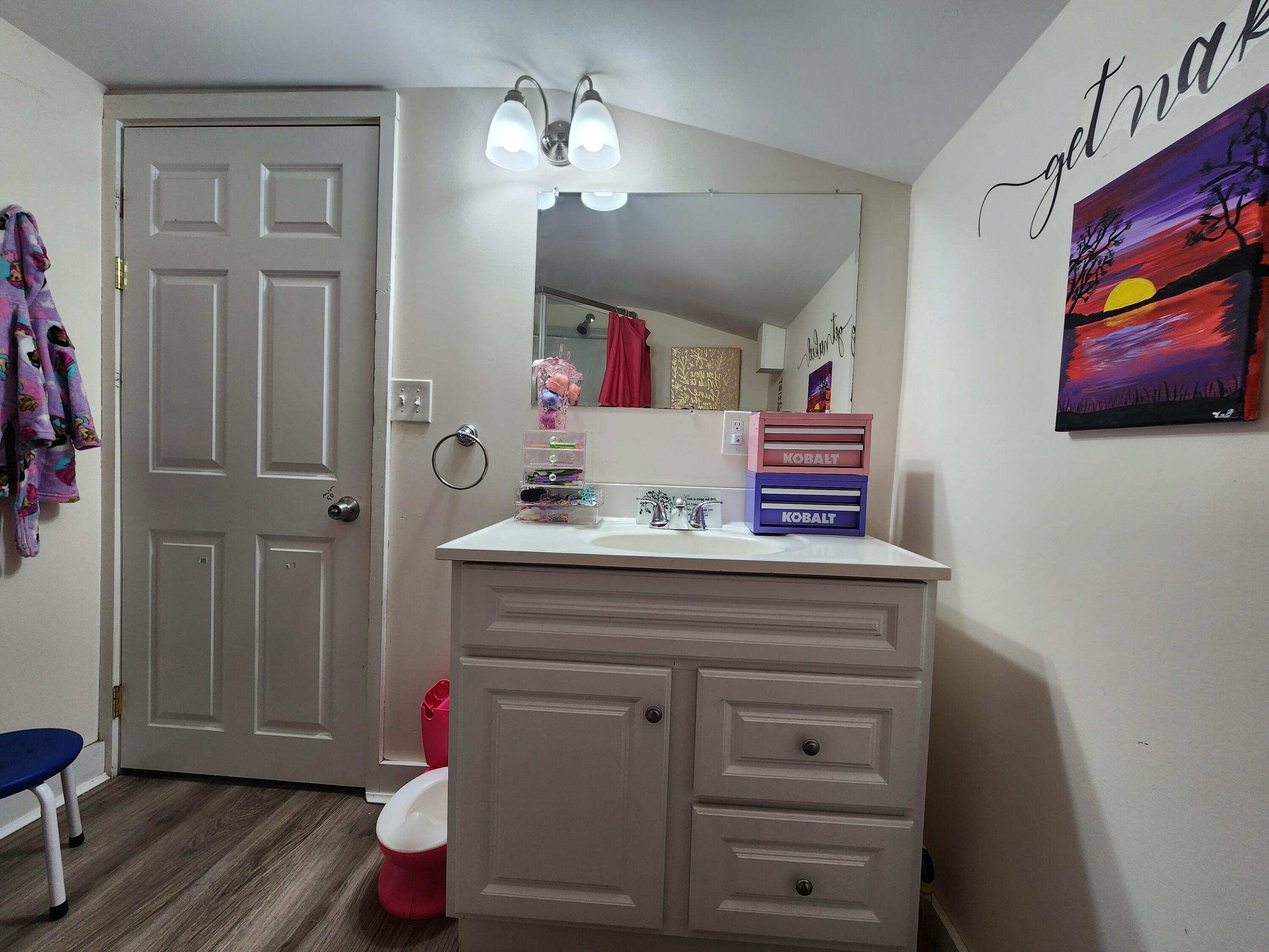 property viewer photo 27