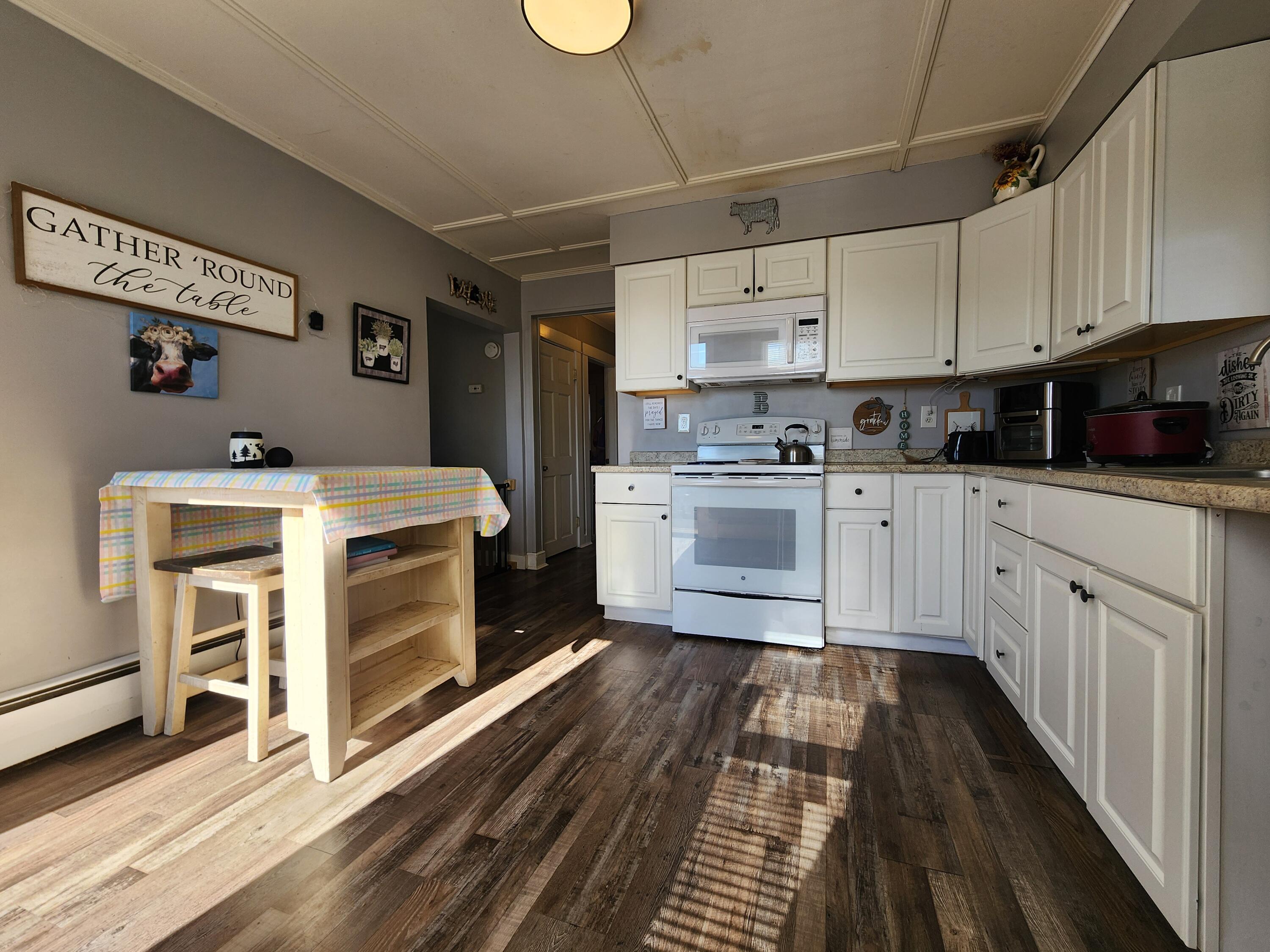 property viewer photo 5