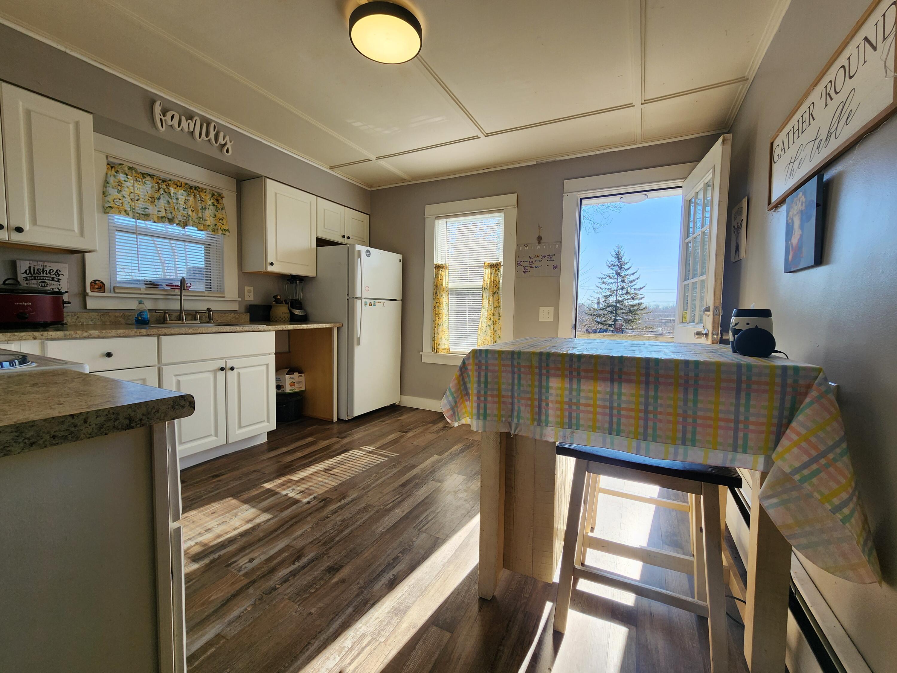 property viewer photo 6
