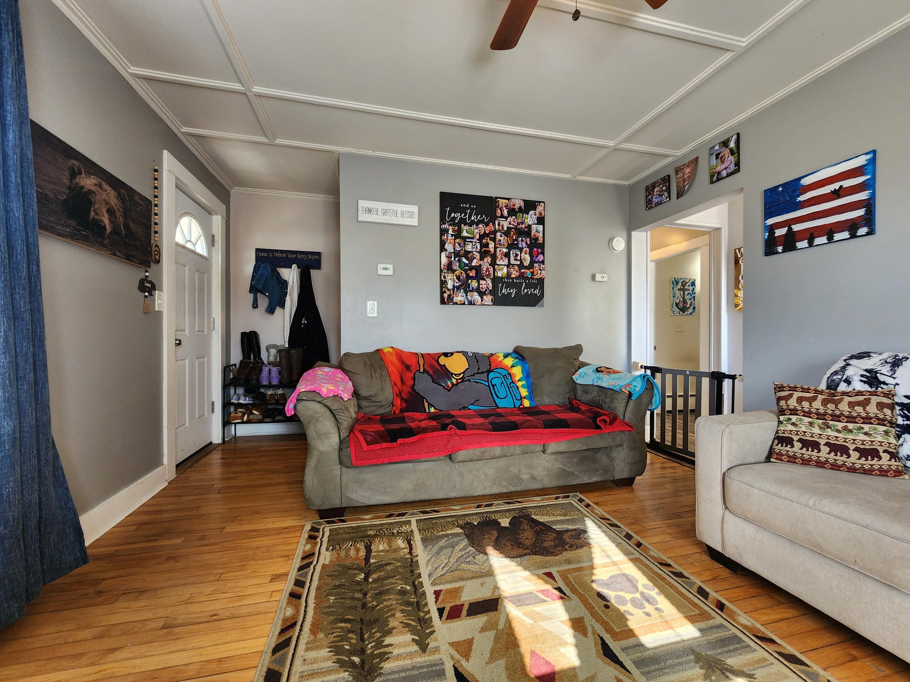 property viewer photo 9