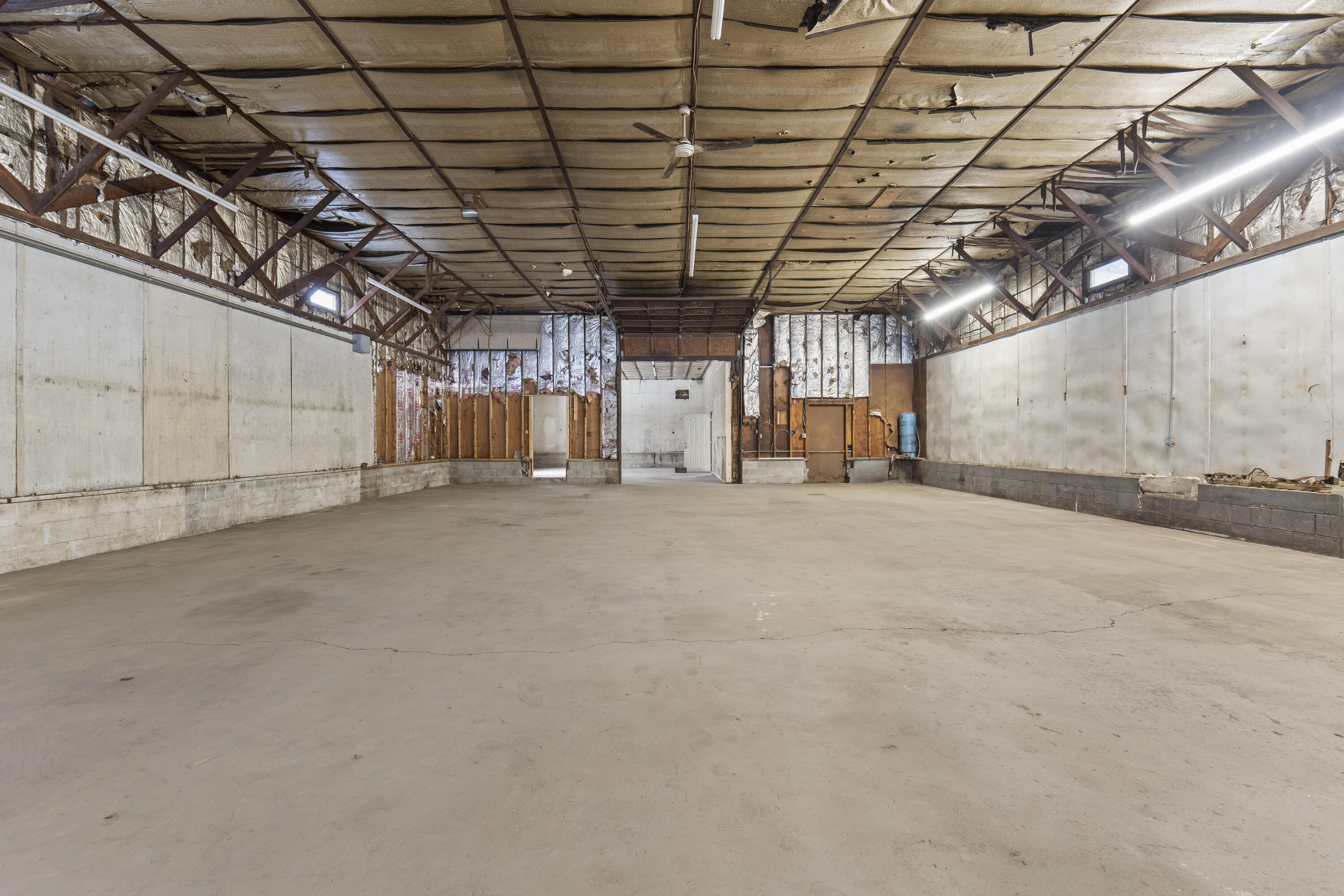 main property photo 44