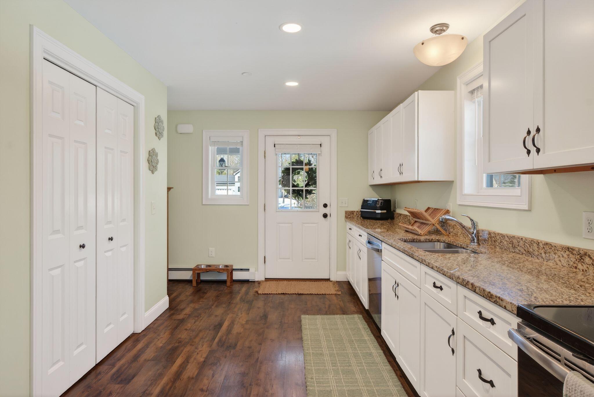 property viewer photo 6
