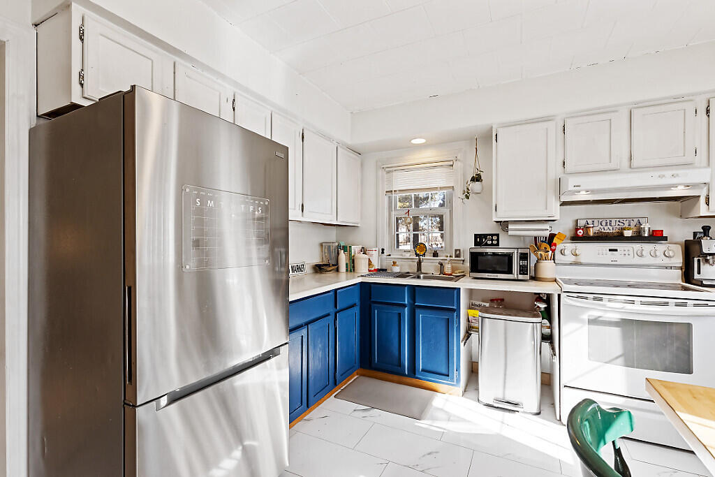 property viewer photo 2