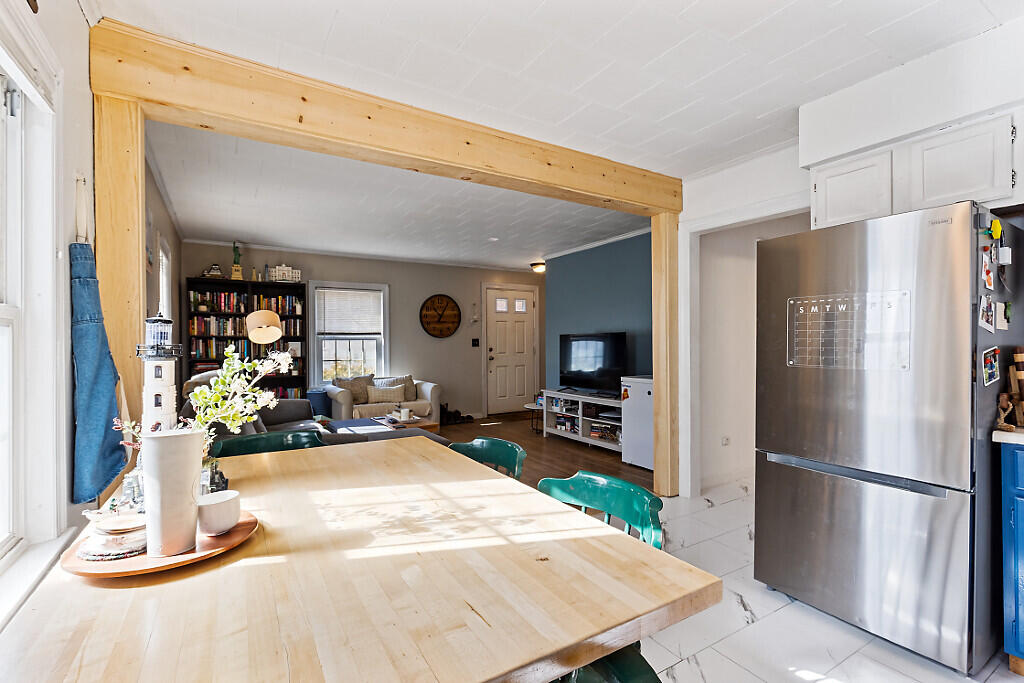 property viewer photo 5