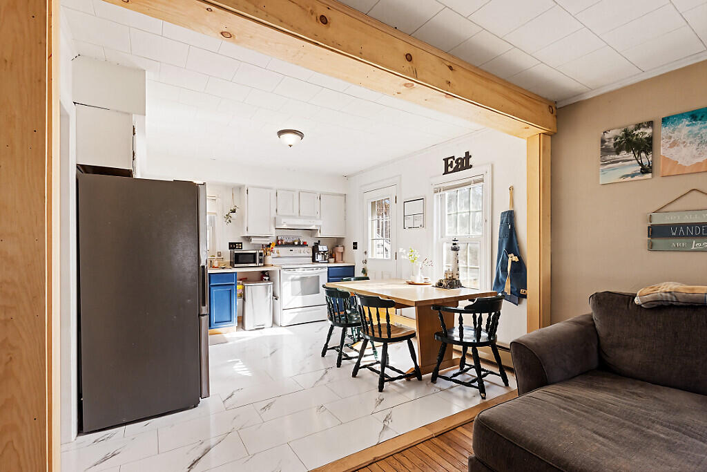 property viewer photo 7