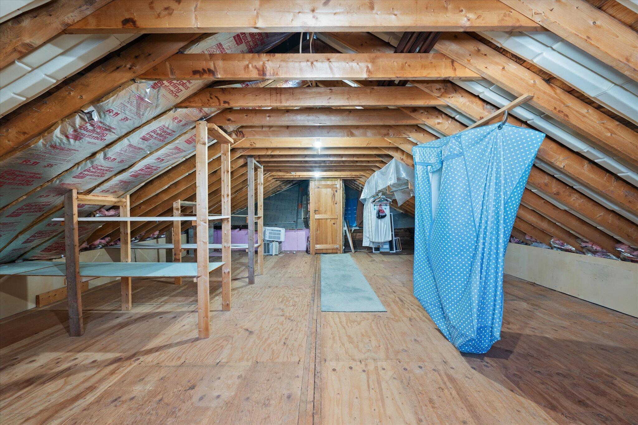 property viewer photo 35