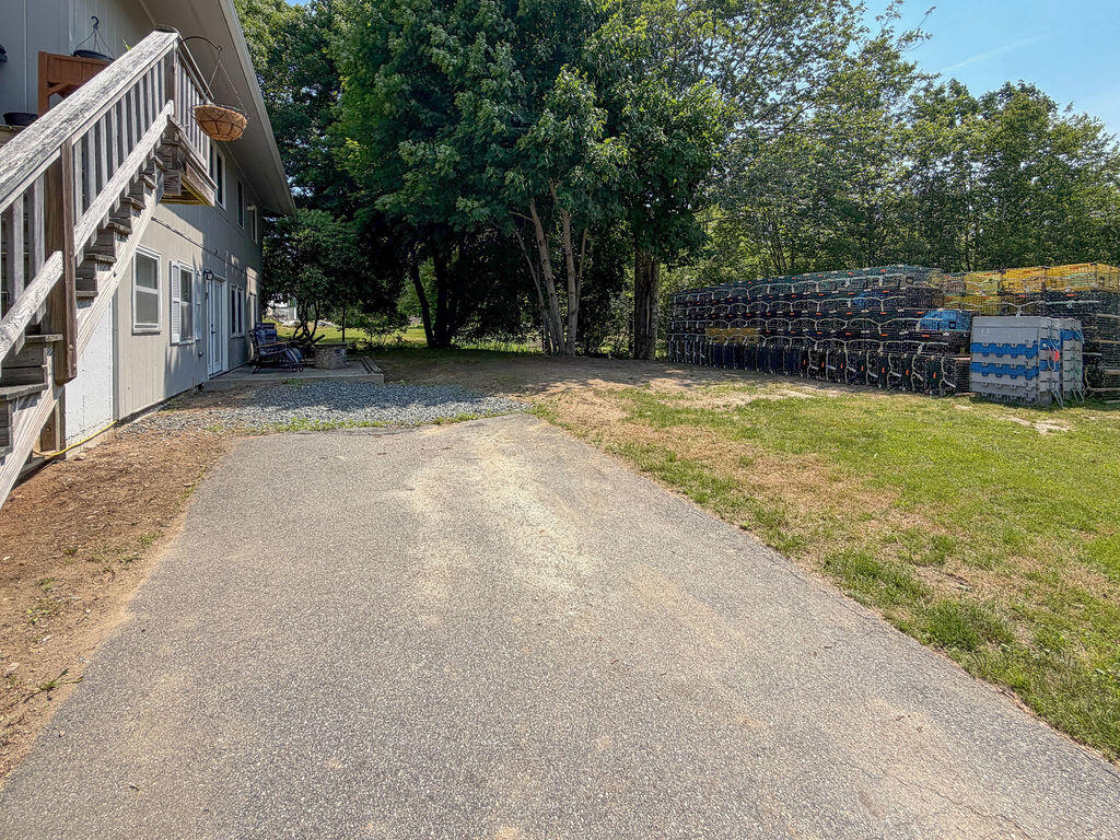 main property photo 78