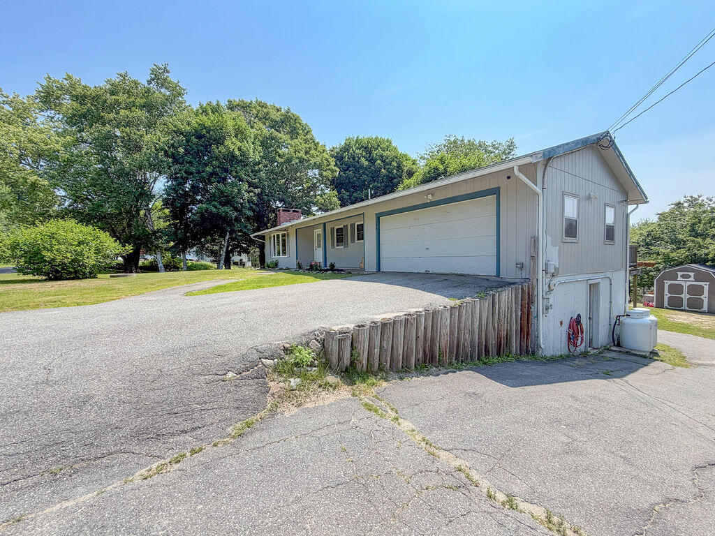 main property photo 81