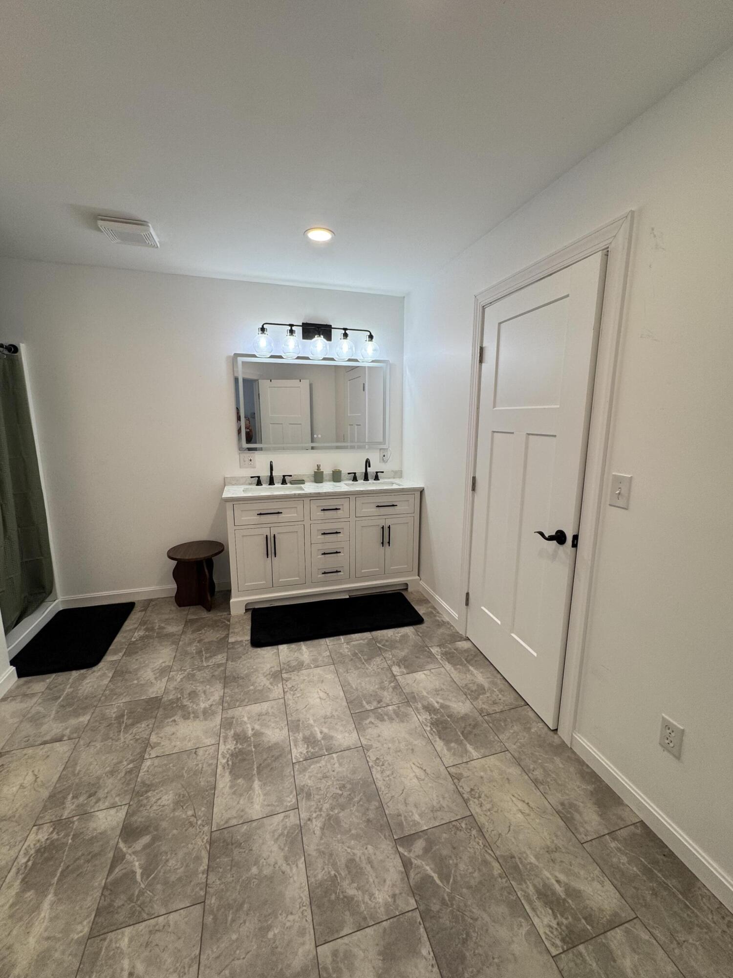 main property photo 70