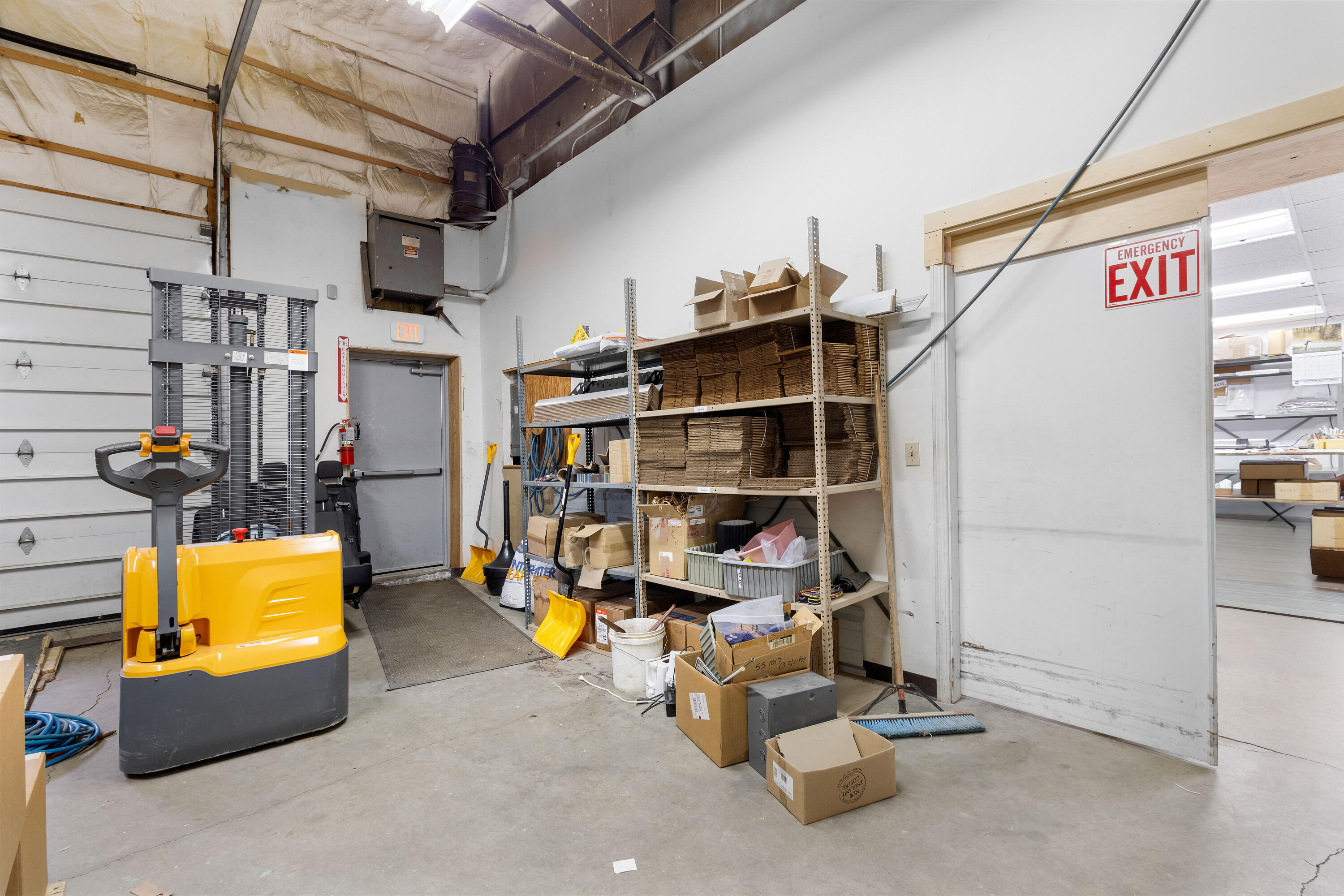 main property photo 39