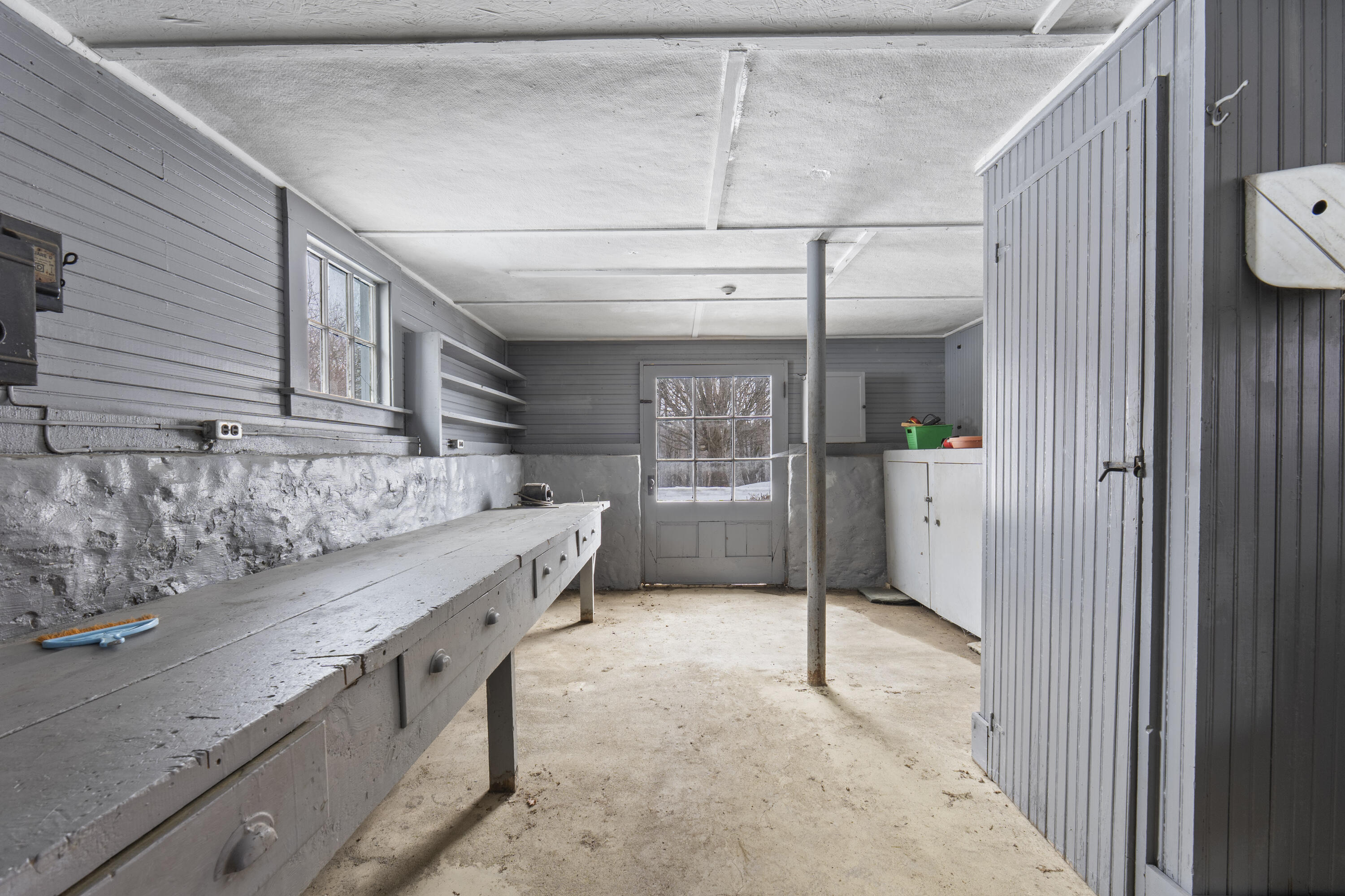 main property photo 81