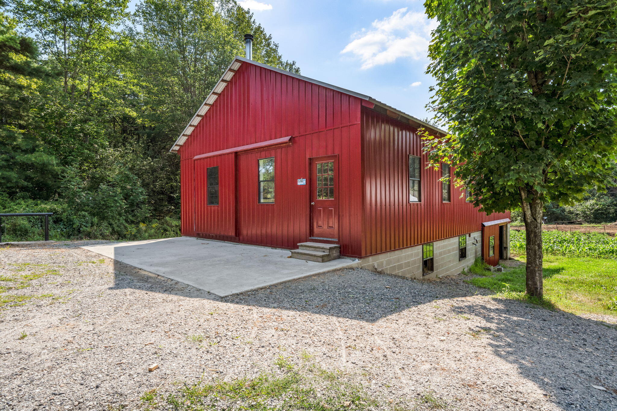 main property photo 4
