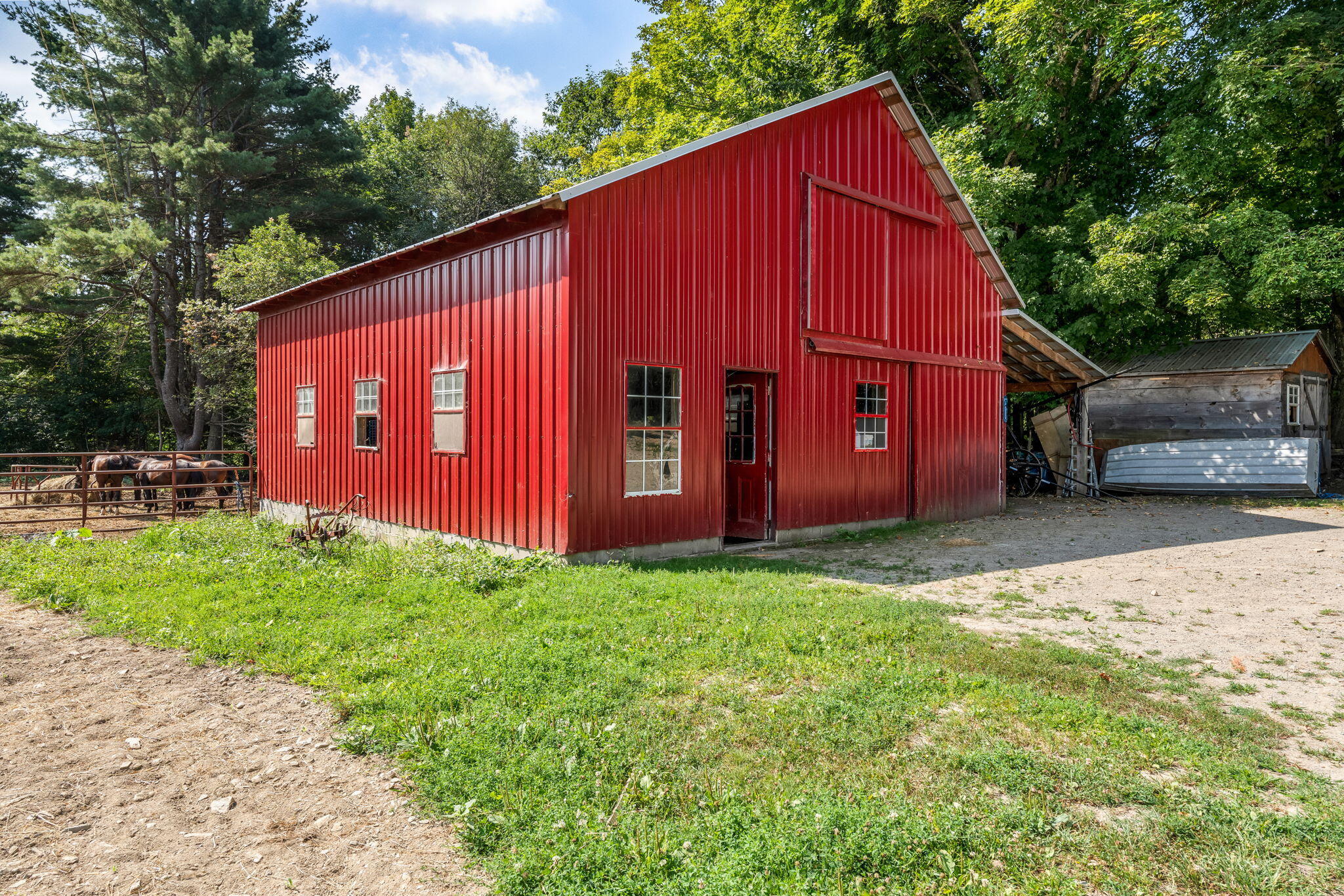 main property photo 5