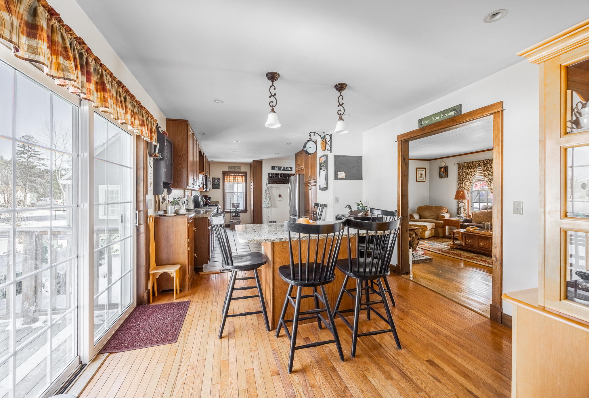 main property photo 18