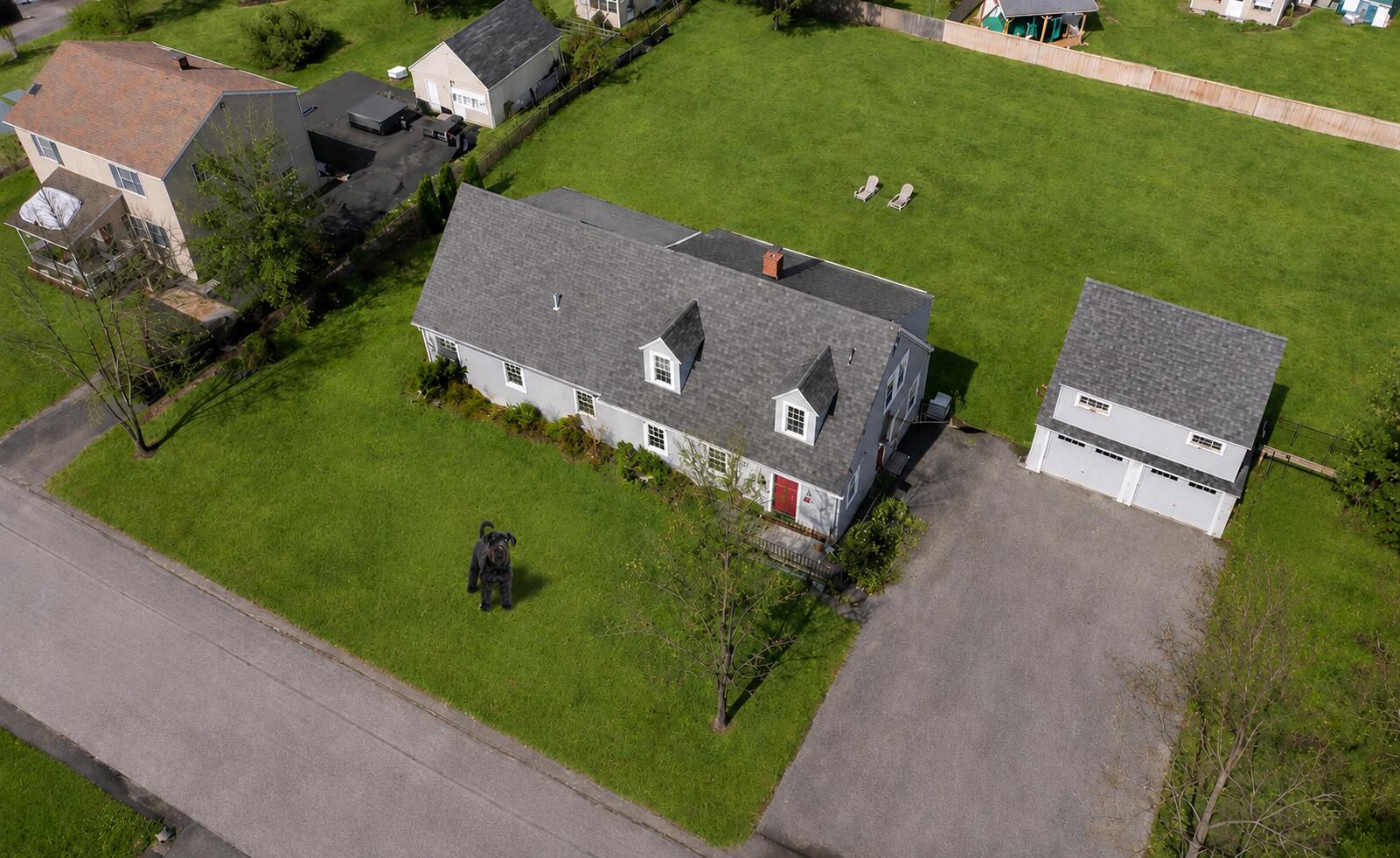main property photo 32