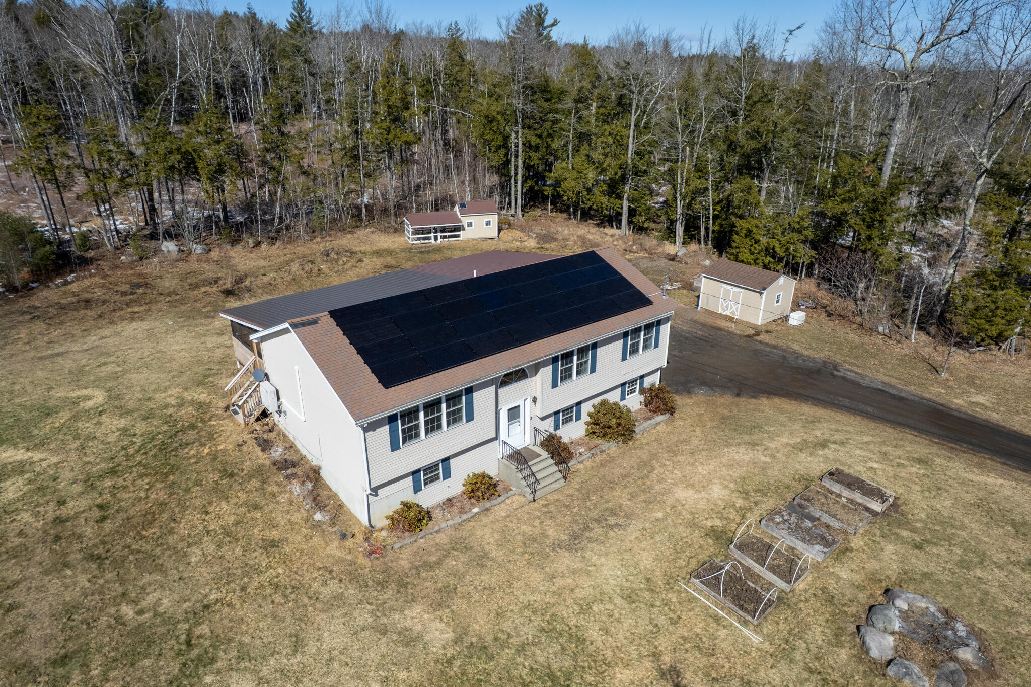 main property photo 27