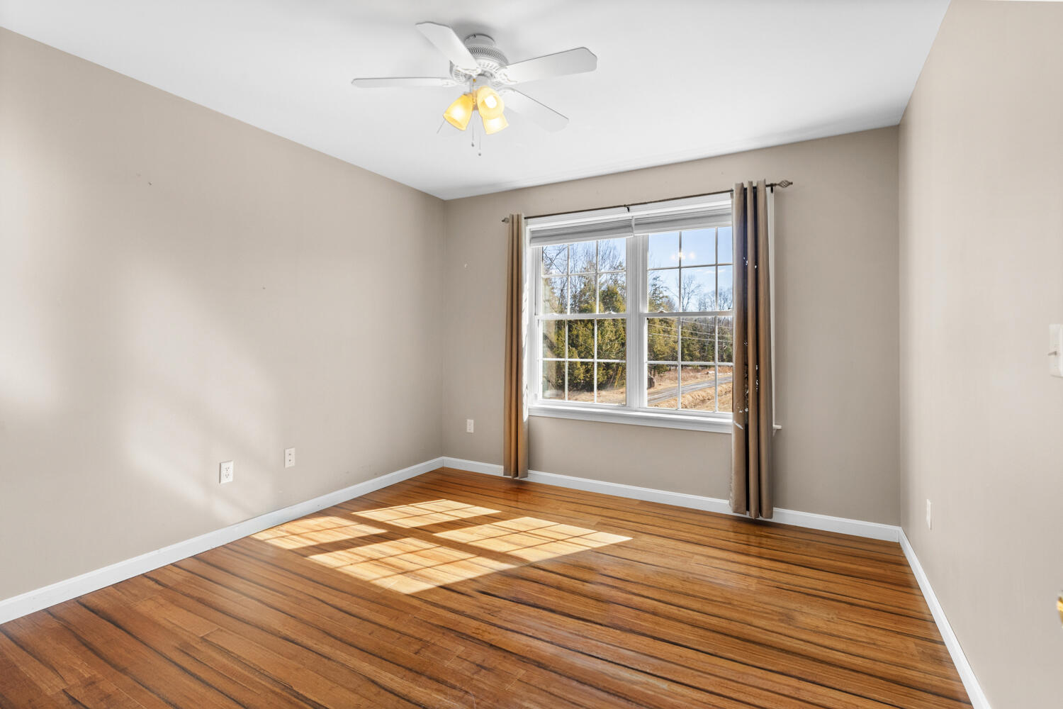 main property photo 85