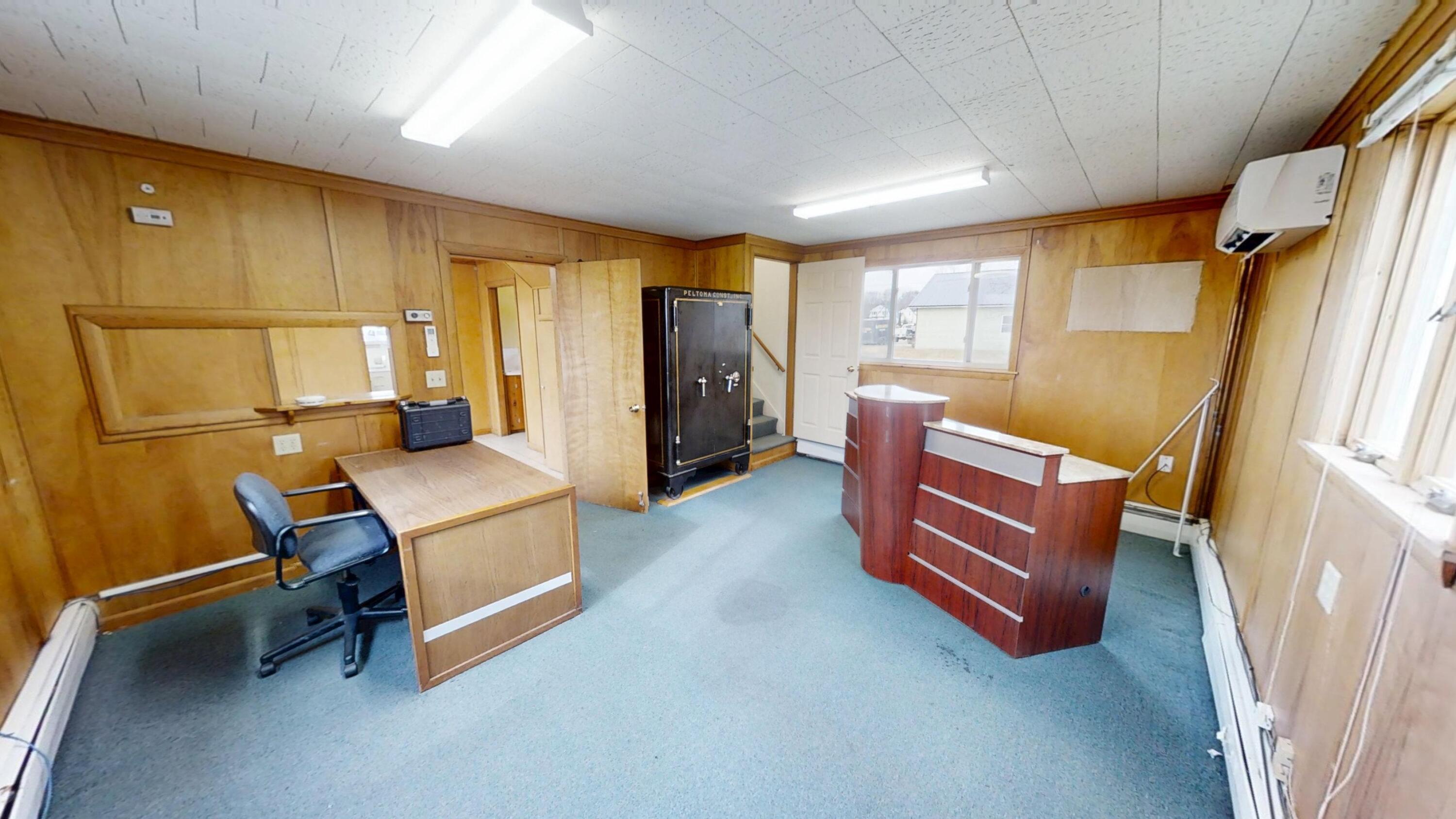 main property photo 20