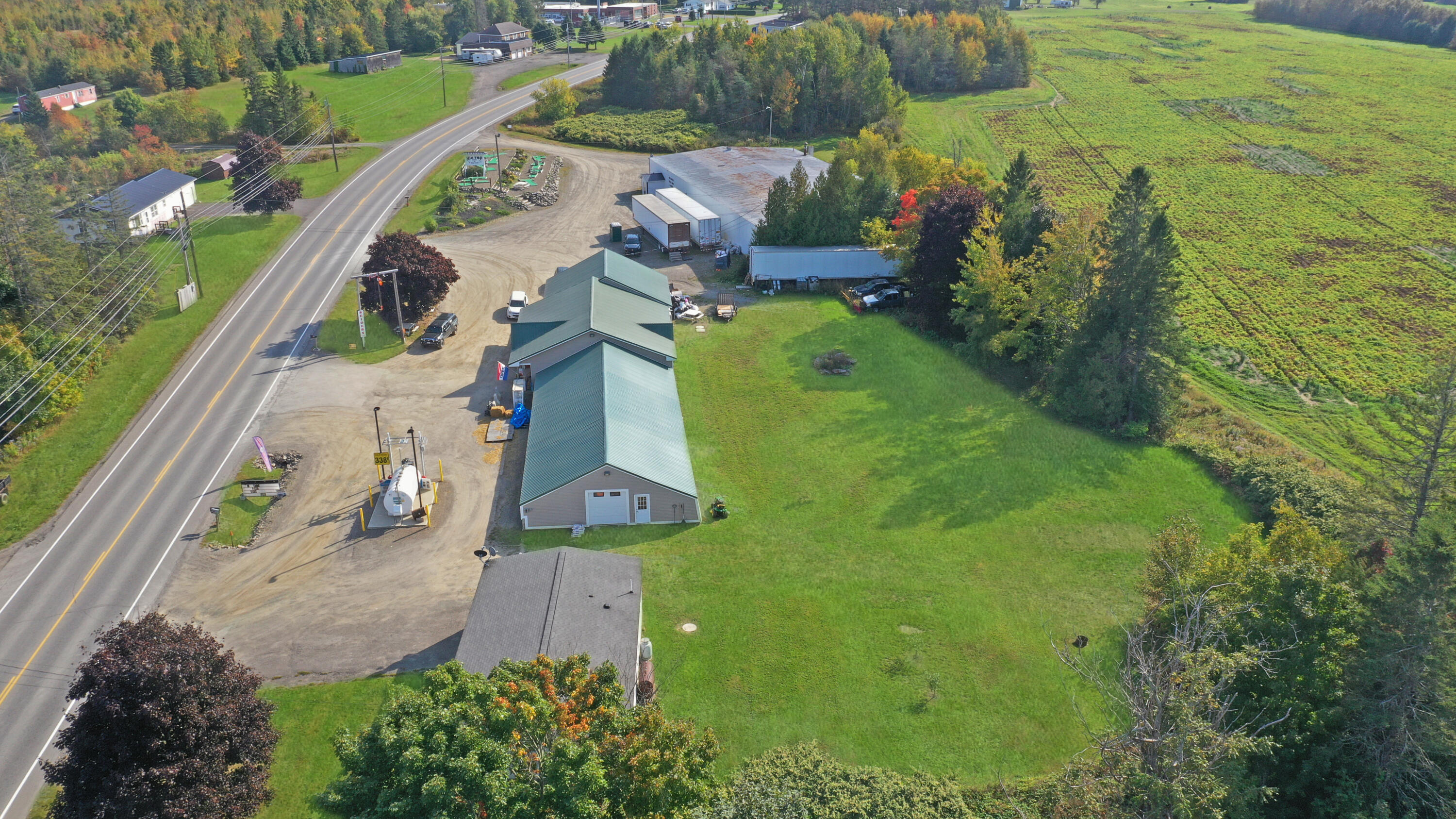 main property photo 37