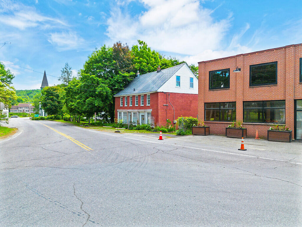 main property photo 84