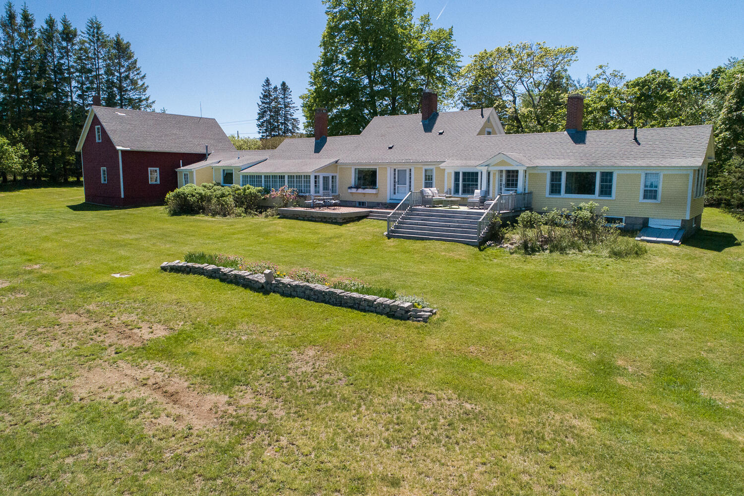 main property photo 40