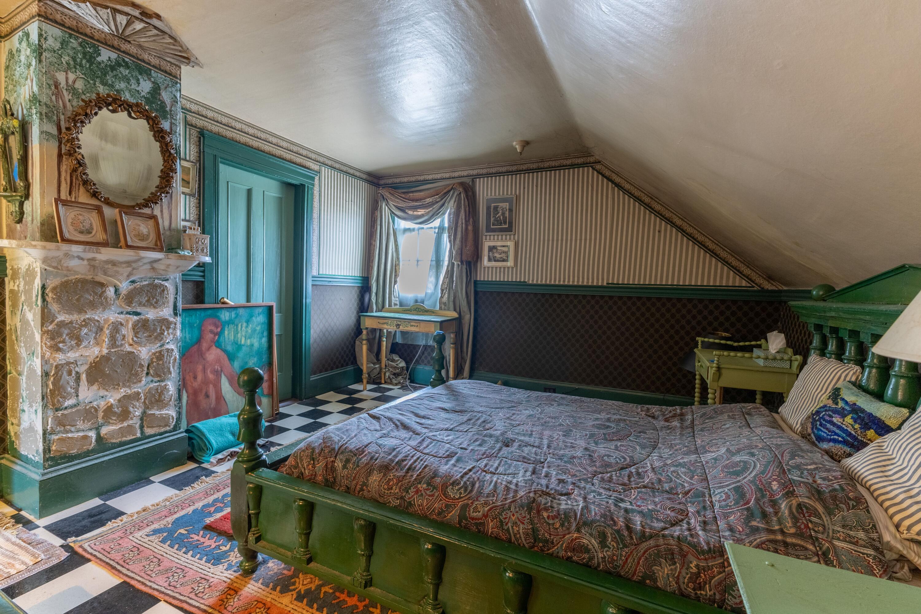main property photo 29