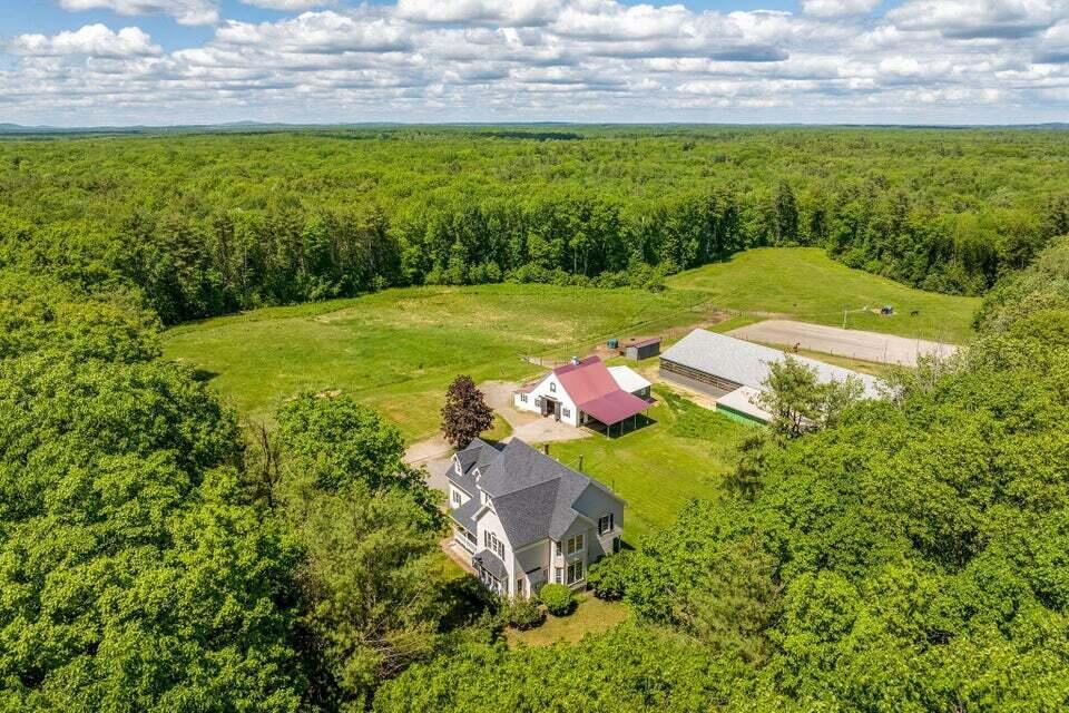 main property photo 45