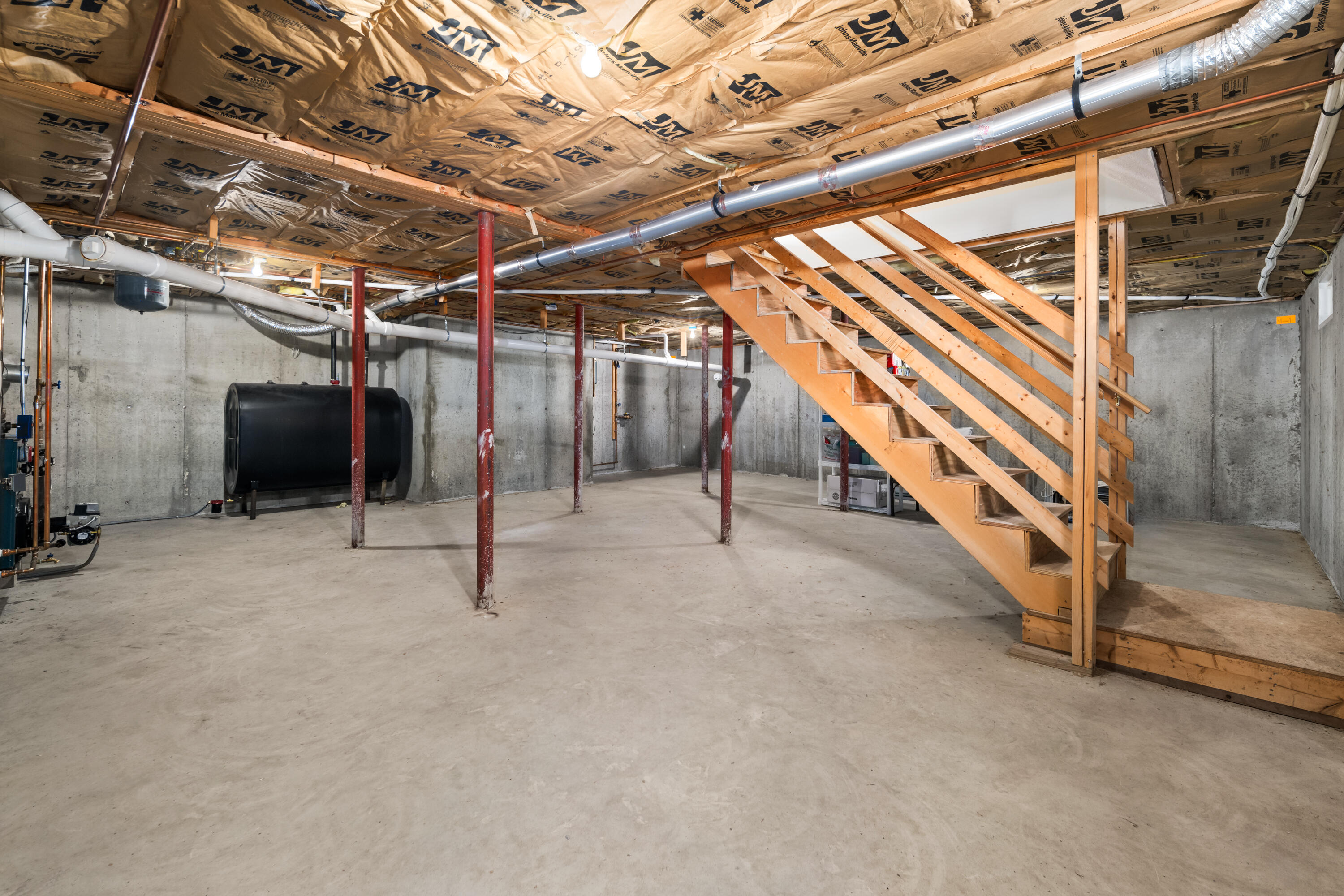 main property photo 23