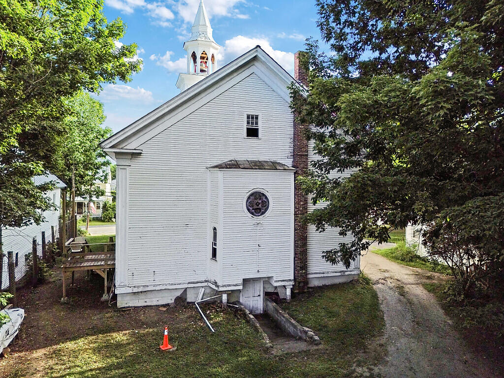 main property photo 2