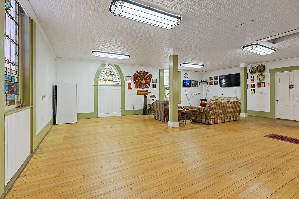 main property photo 54
